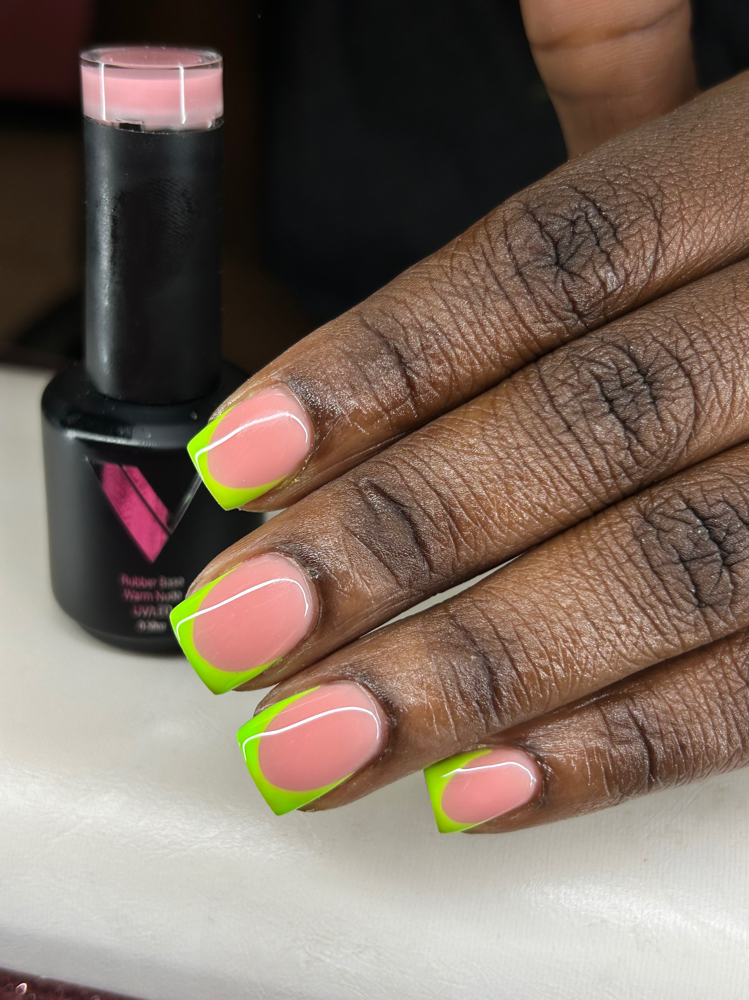 Structured Gel Mani