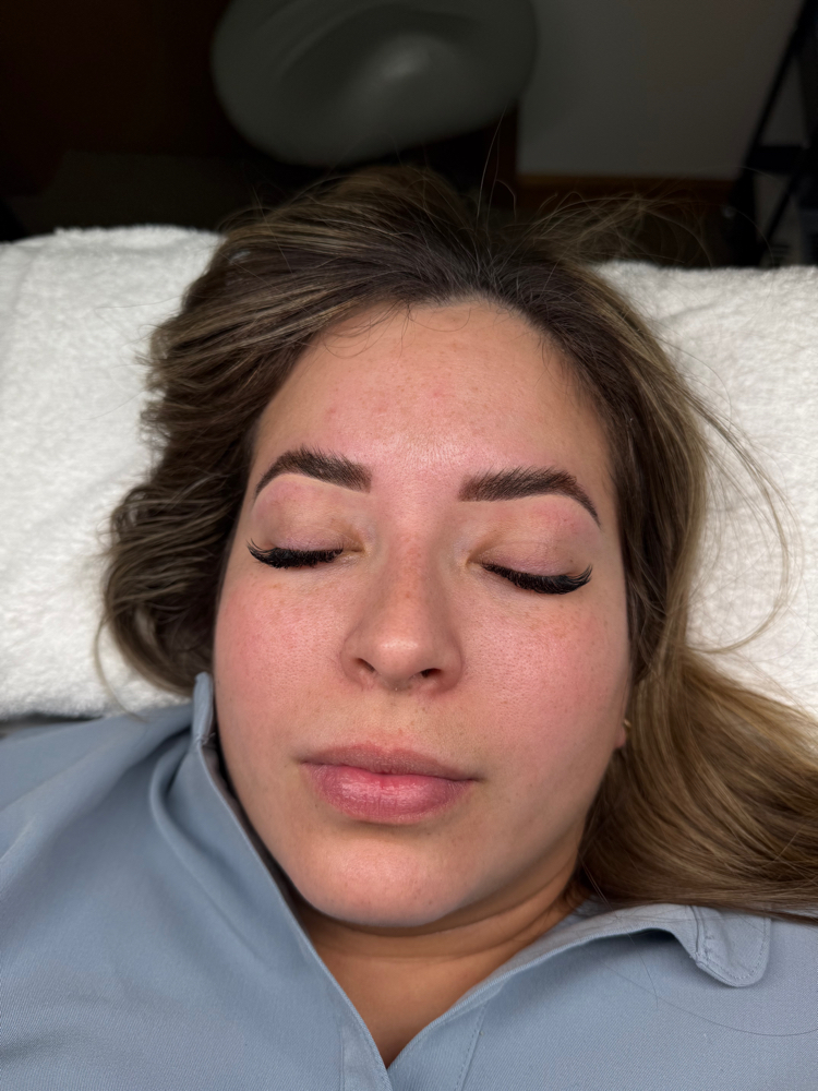 Brow Henna & Wax