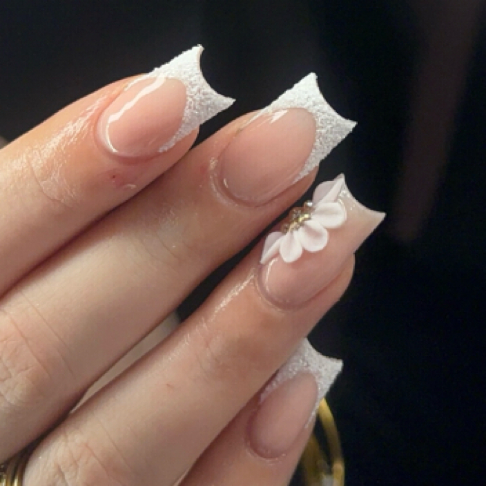 Short Medium at Luna Nails in Monroe, WA