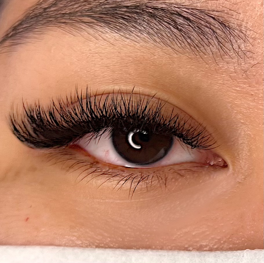 Hybrid Lash Extensions