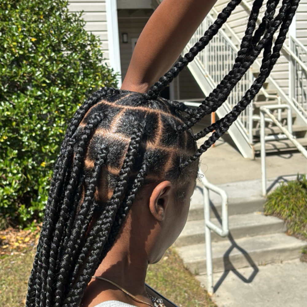 Large Knotless - Butt Length at Knotless By Mya in union city, GA