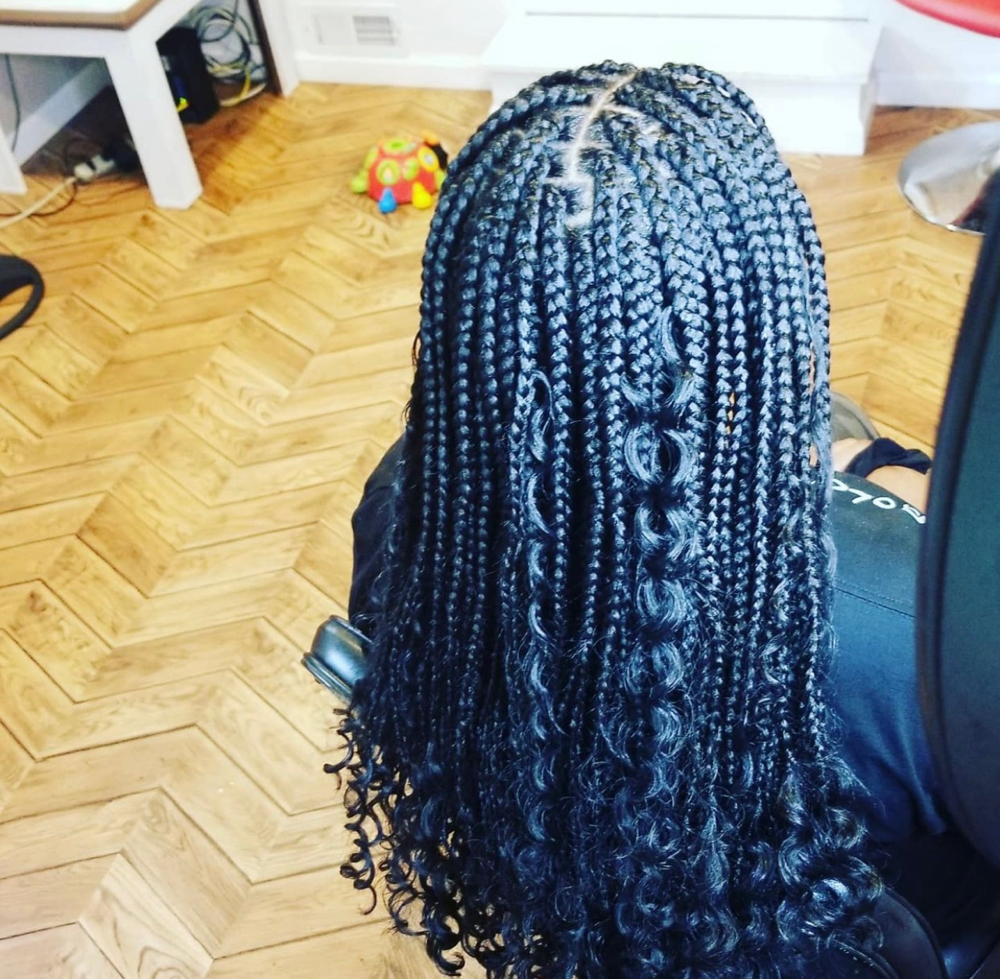 Med.Goddess Box Braid Waist Length