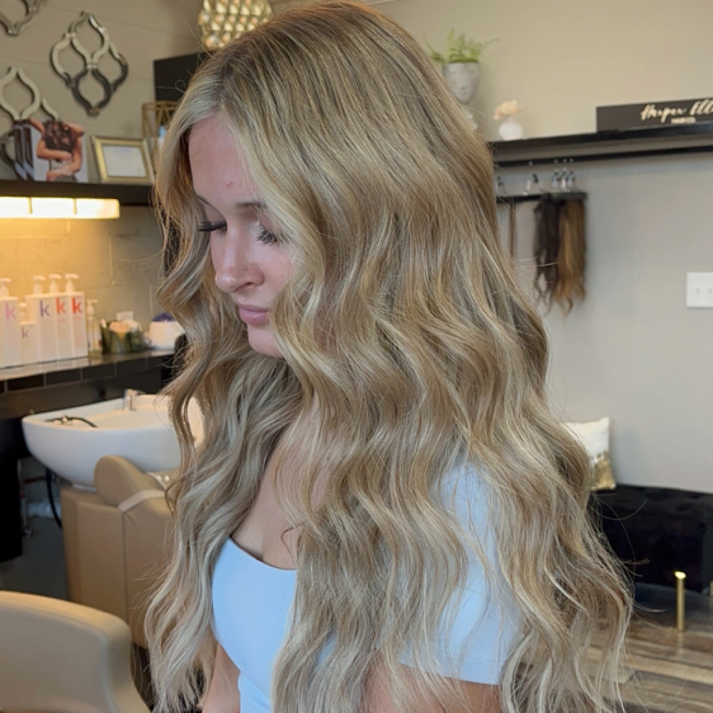 Full Head Of Highlights W Tip Outs at Hairbymakenzierae_ in Smithville, TN