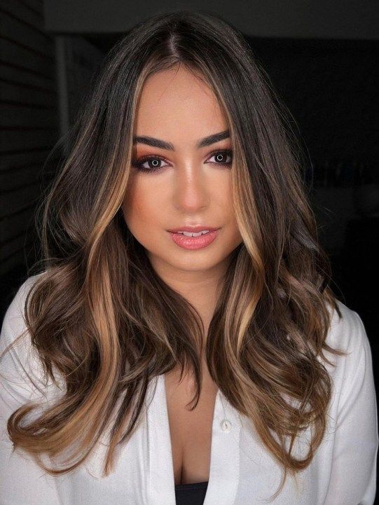 Accent Highlight at Mare-Atristry Beauty Salon in Liverpool, NY