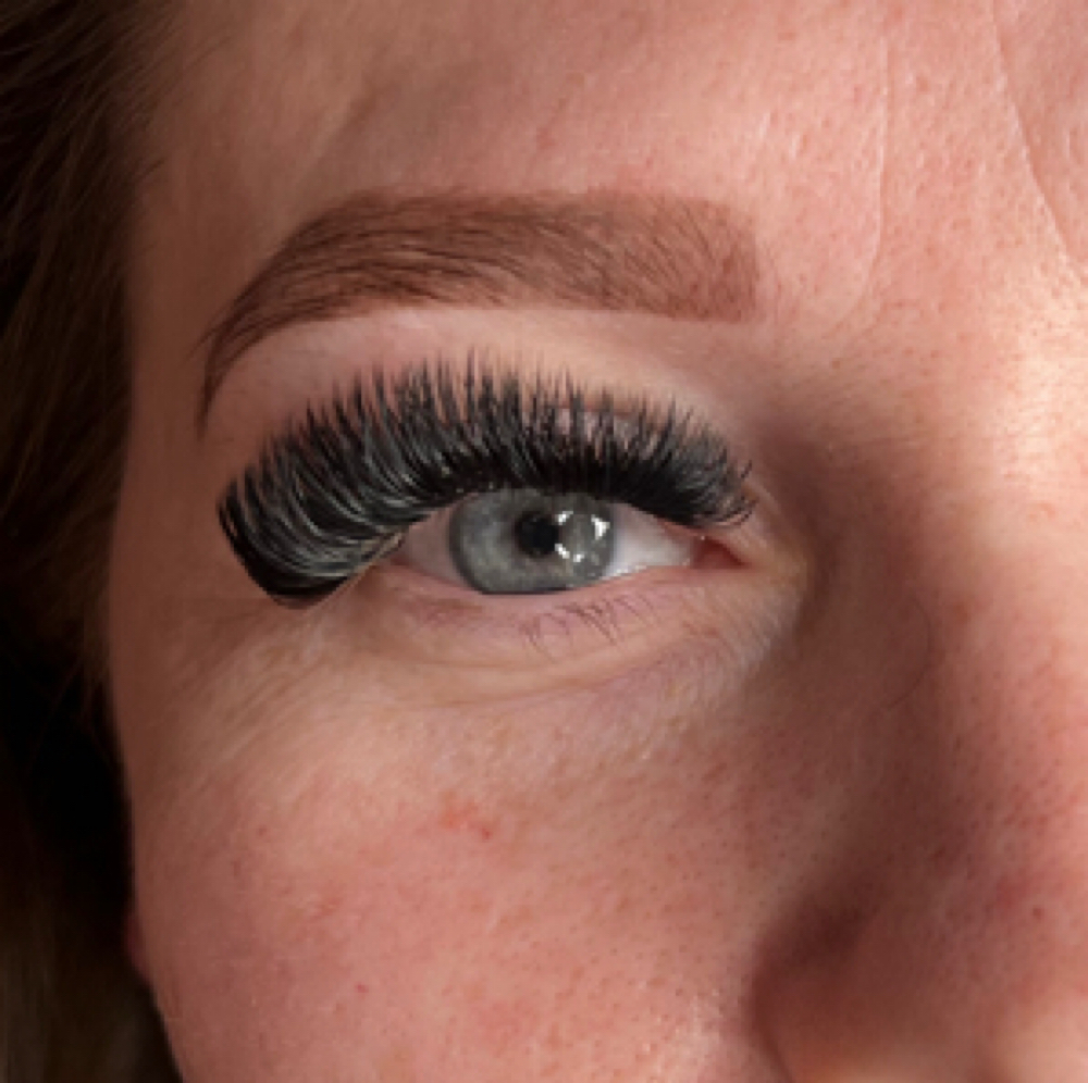 Mega volume lash extensions Full St at GiaRo’s Brows & Blinkers in Pittsburgh, PA