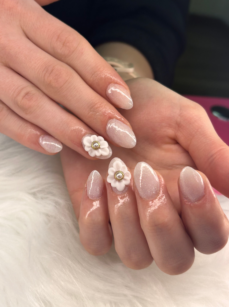 Gem/Sculpted Gem For 1 Nail at Dazzle Me Darlin Looks in North Canton, OH