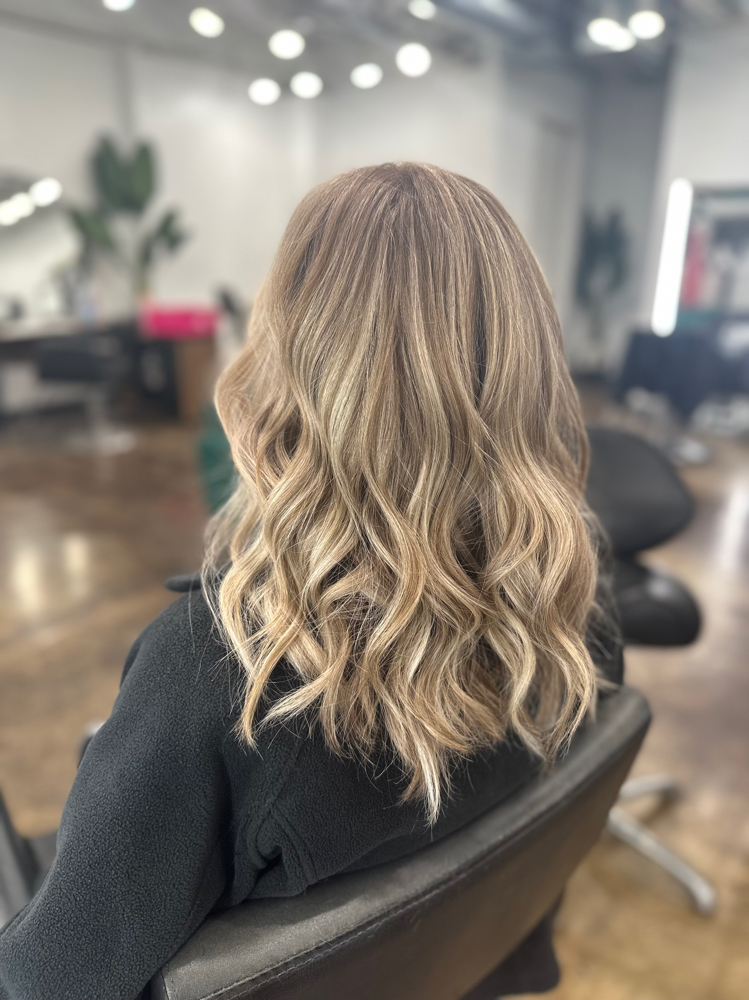 Women’s blowout without extension