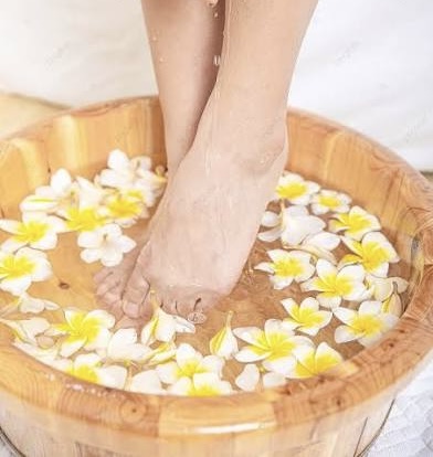 Basic Wet Pedi