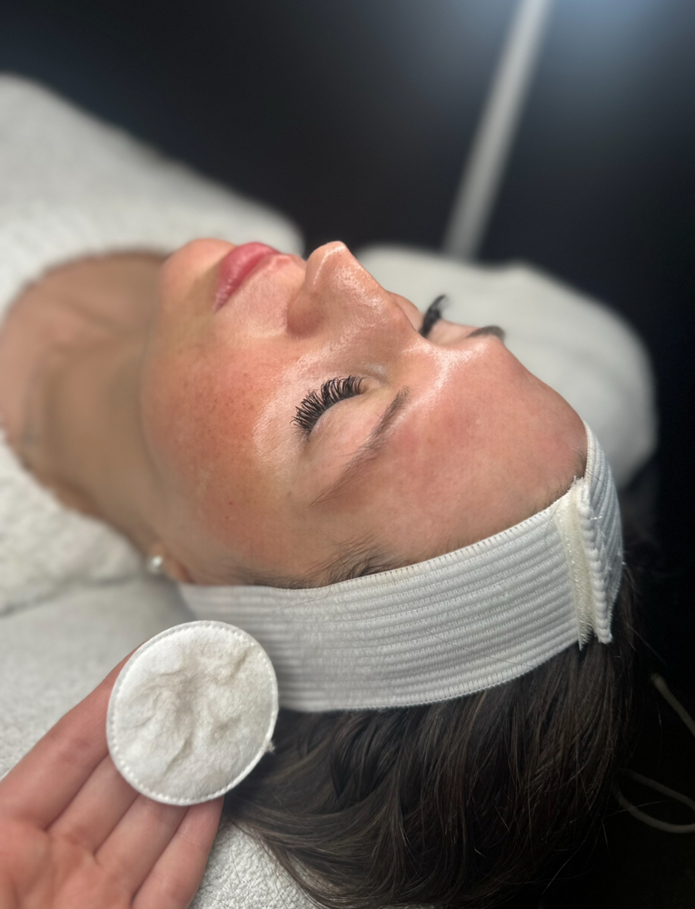 THE GLOW UP (Dermaplane Facial)