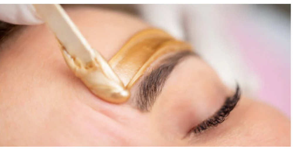 Brow Wax with Shape