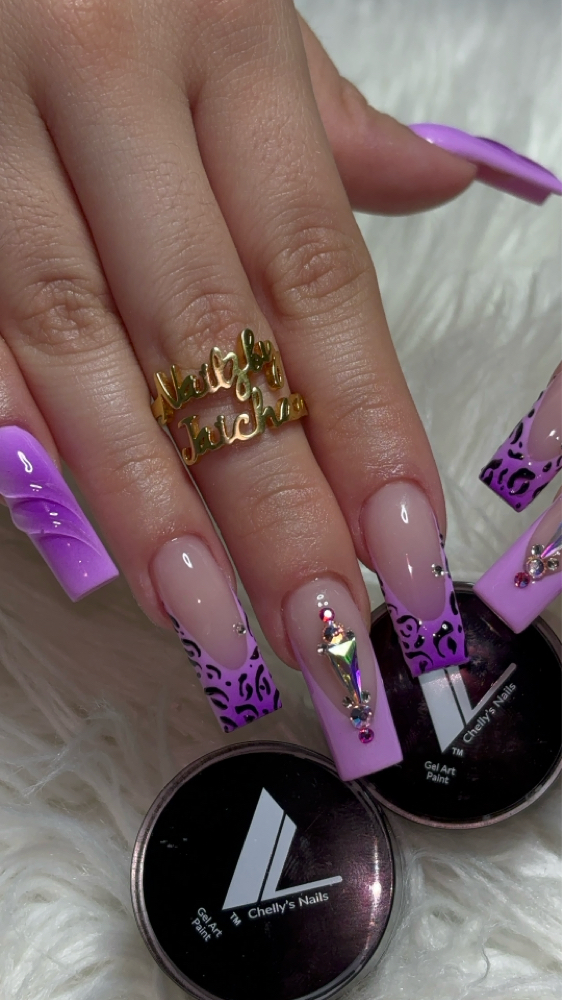 Accent Nails