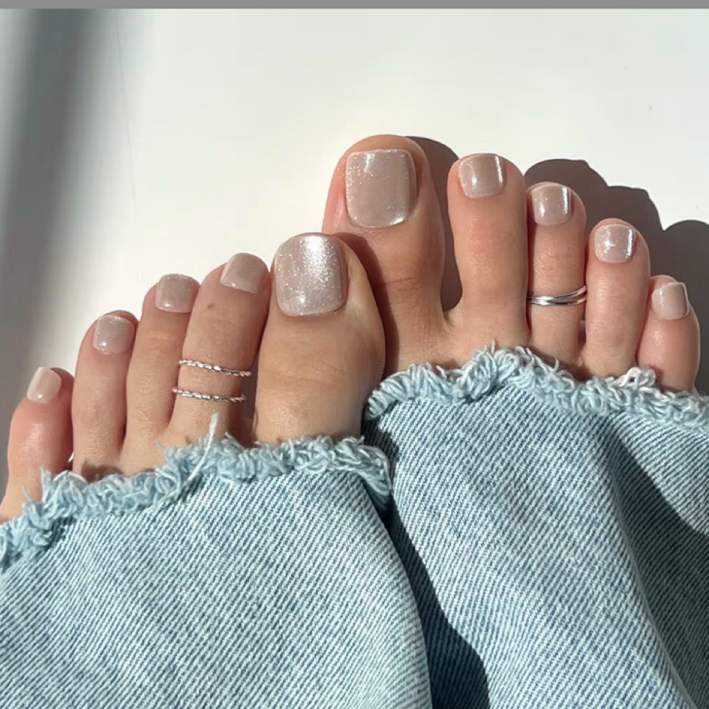 Pedicure Gel Color at Dias Beauty Spa Salon in Kissimmee, FL