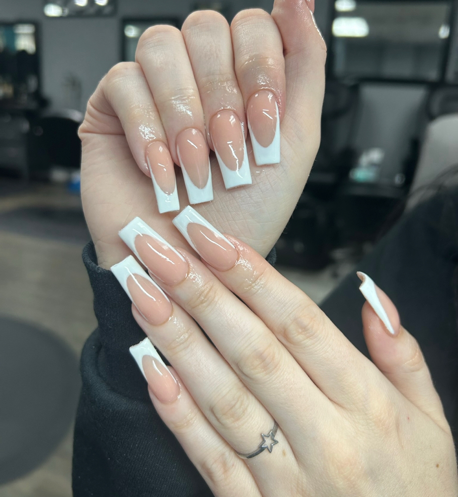 NAIL ART- FRENCH