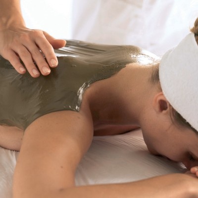 Back Treatment (Detox) at Luxe Royale Spa in Paramus, NJ
