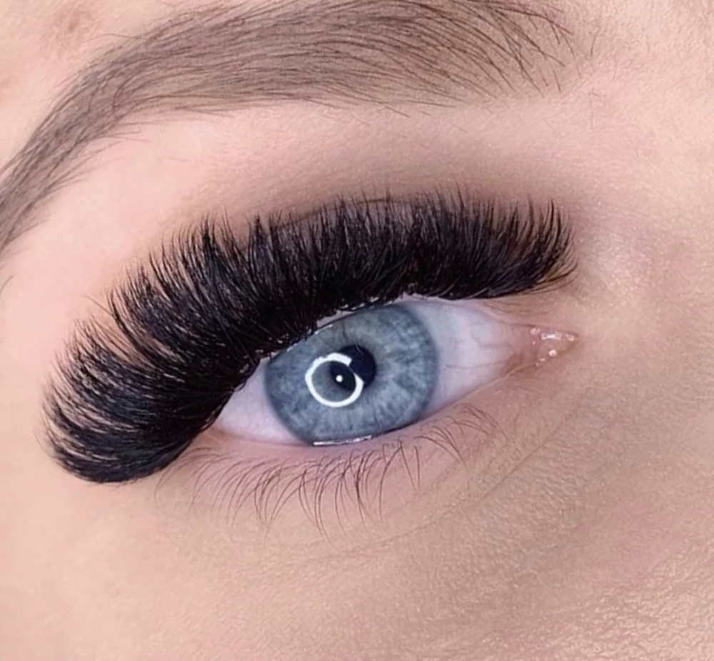 Volume Lash Extensions