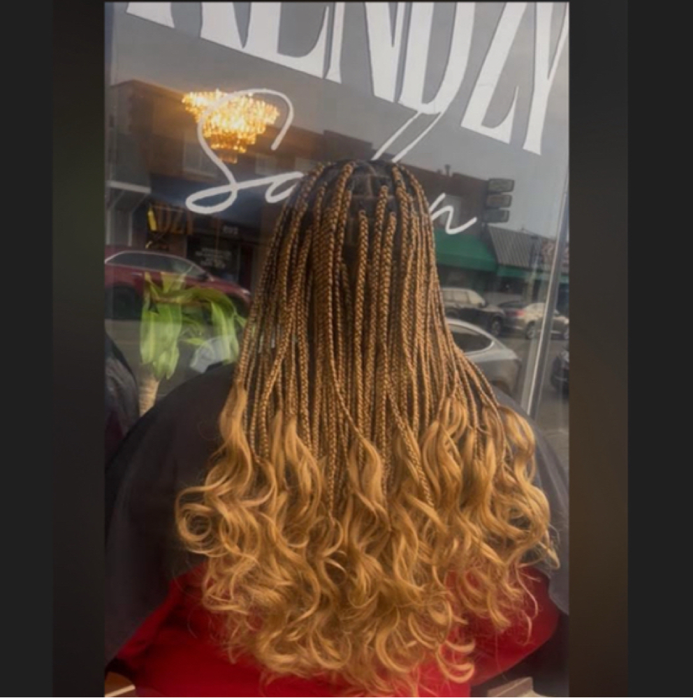 Smedium French Curl Knotless