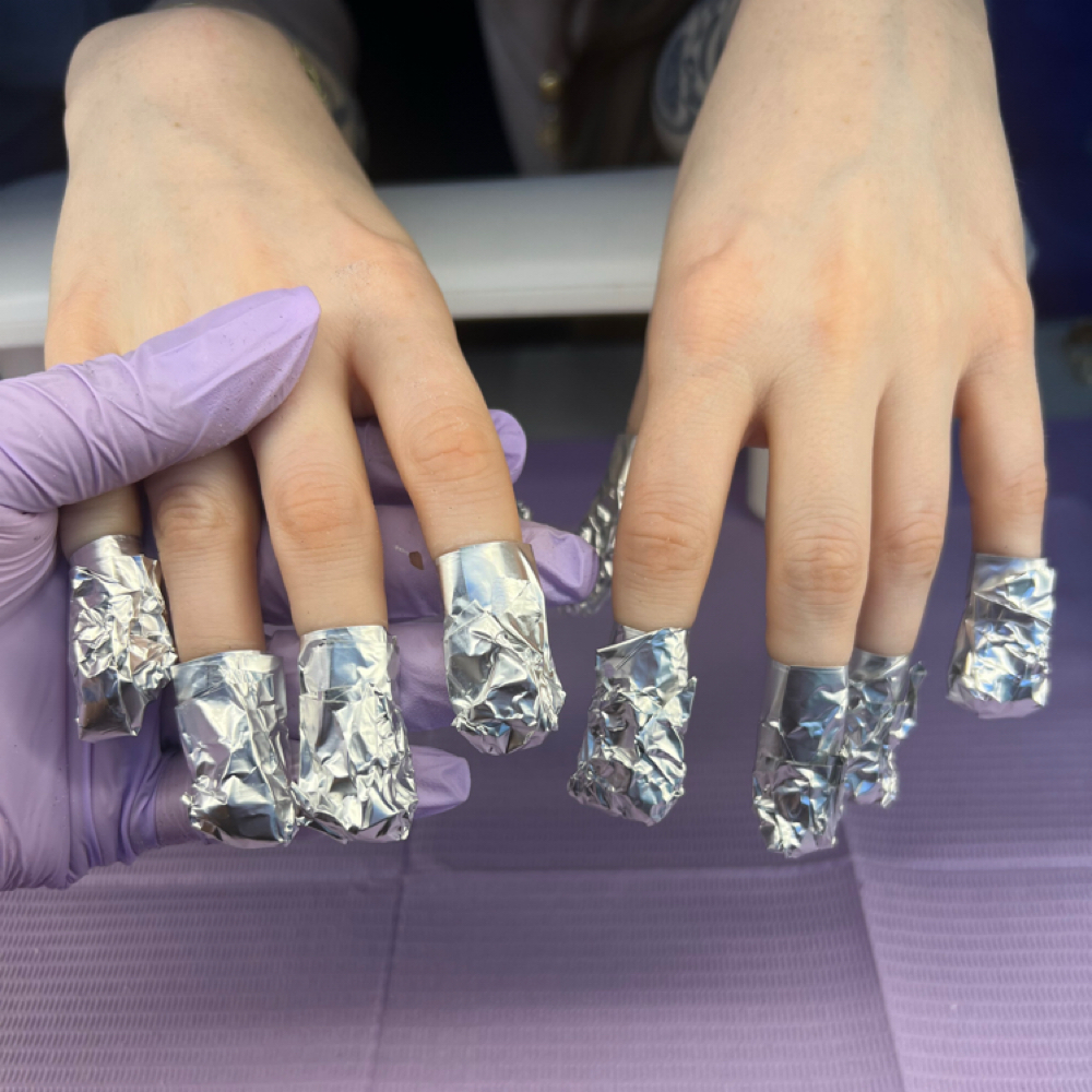 Soak Off at 222cutenails in los angeles, CA