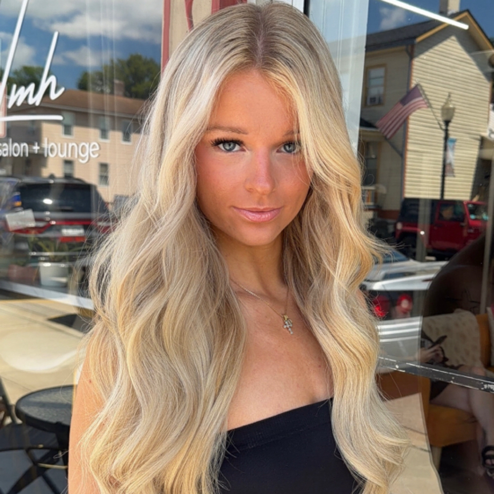 PARTIAL HIGHLIGHT at HIGH MAINTENANCE HABITS SALON + LOUNGE in Aurora, IN