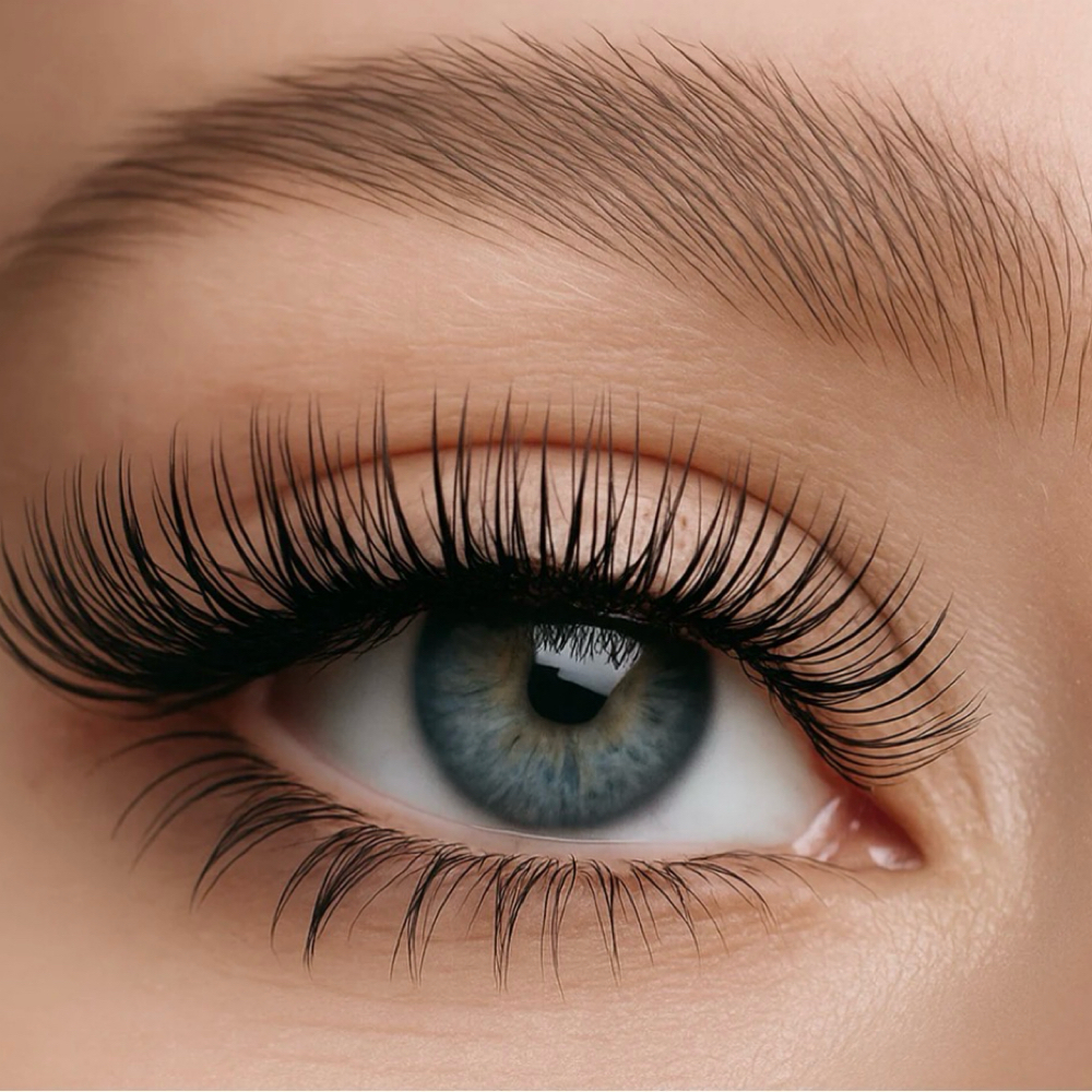Bottom Lashes at LASH BY ELLY | 7300 Magnolia Pkwy, Pearland, TX | (713) 331-5528 in Pearland, TX