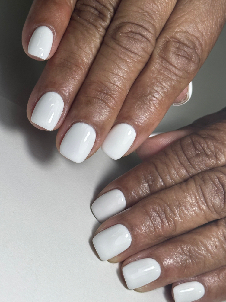 Hybrid Dipped Powder Manicure