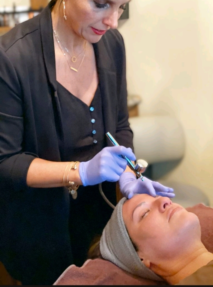 Oxygen Infused Peptide Facial