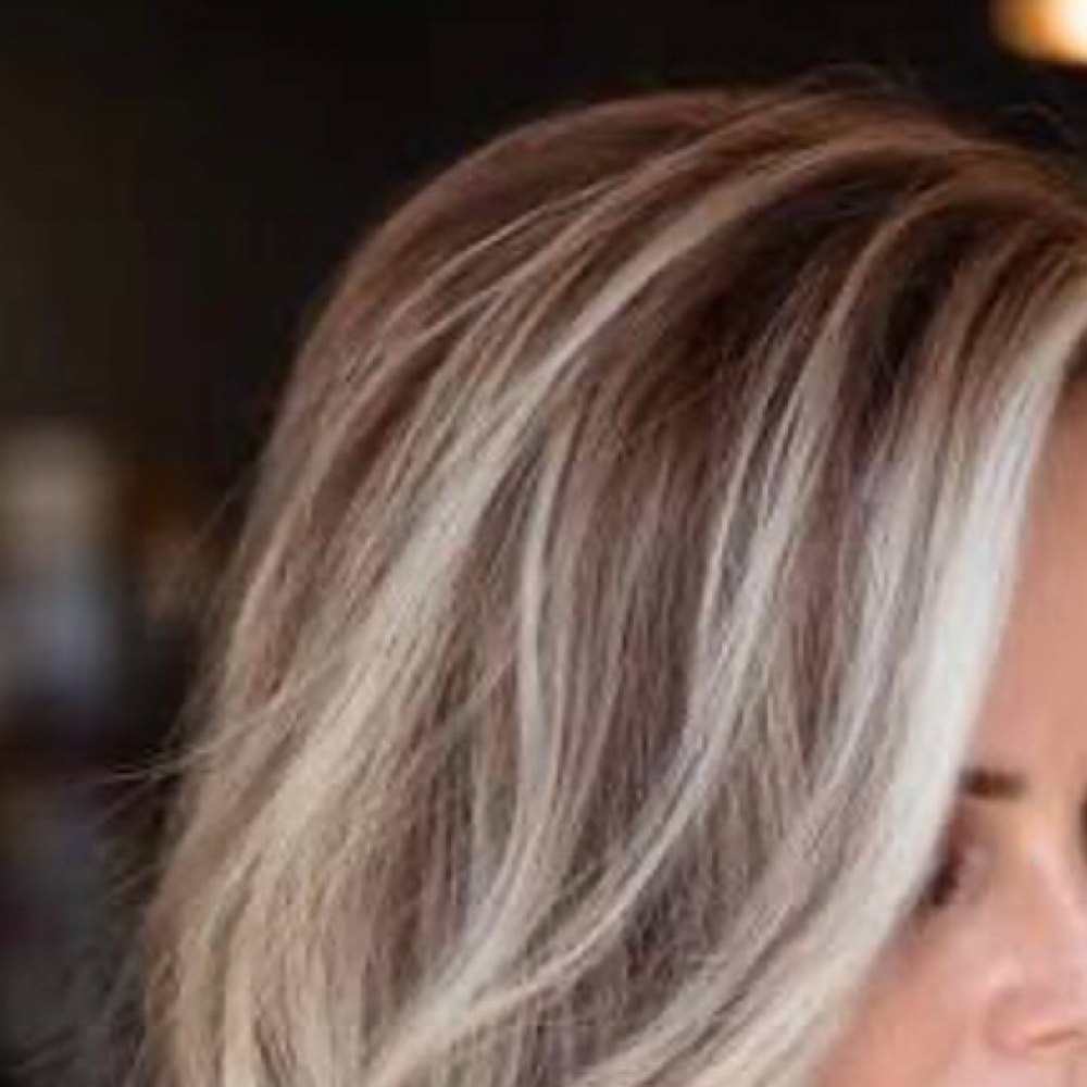 Single Color And Full Foil at Steph the Stylist in Vero Beach, FL