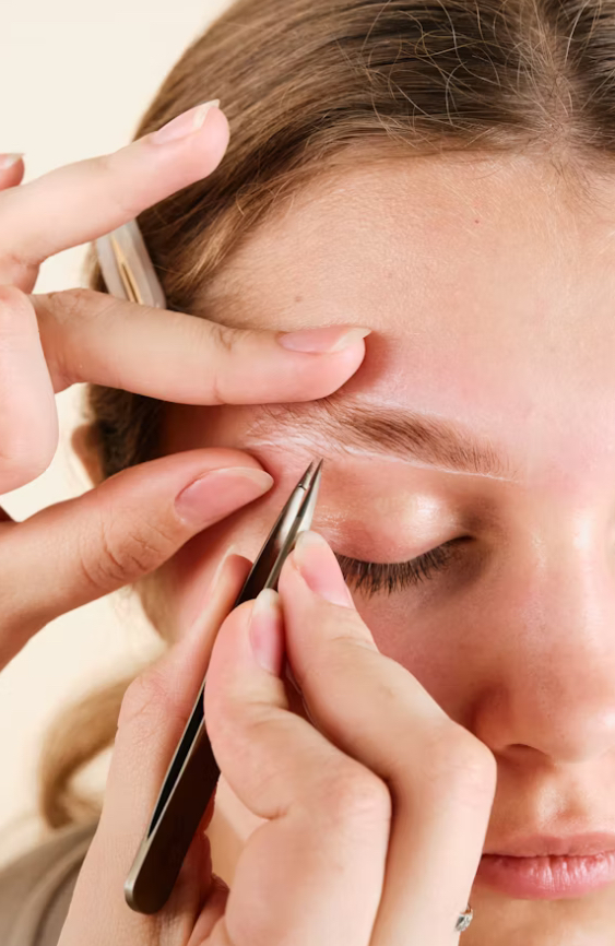 Brow Shaping & Tinting