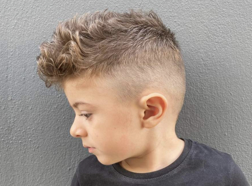 Boys Shampoo.Wet/Dry Cut