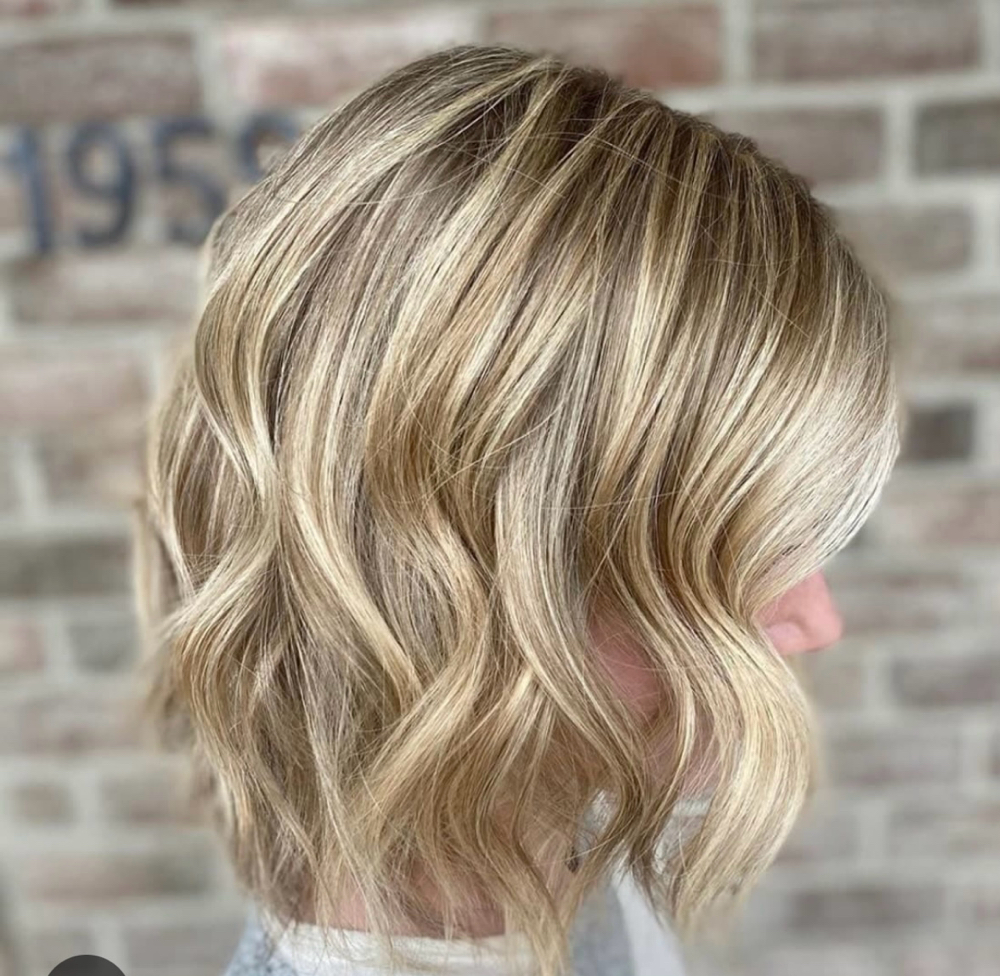 Kari-Short Hair Blow-Dry Style