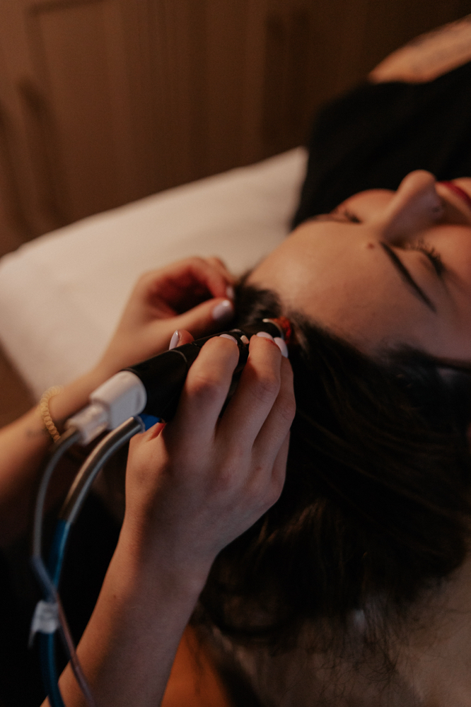 Hydrafacial Keravive