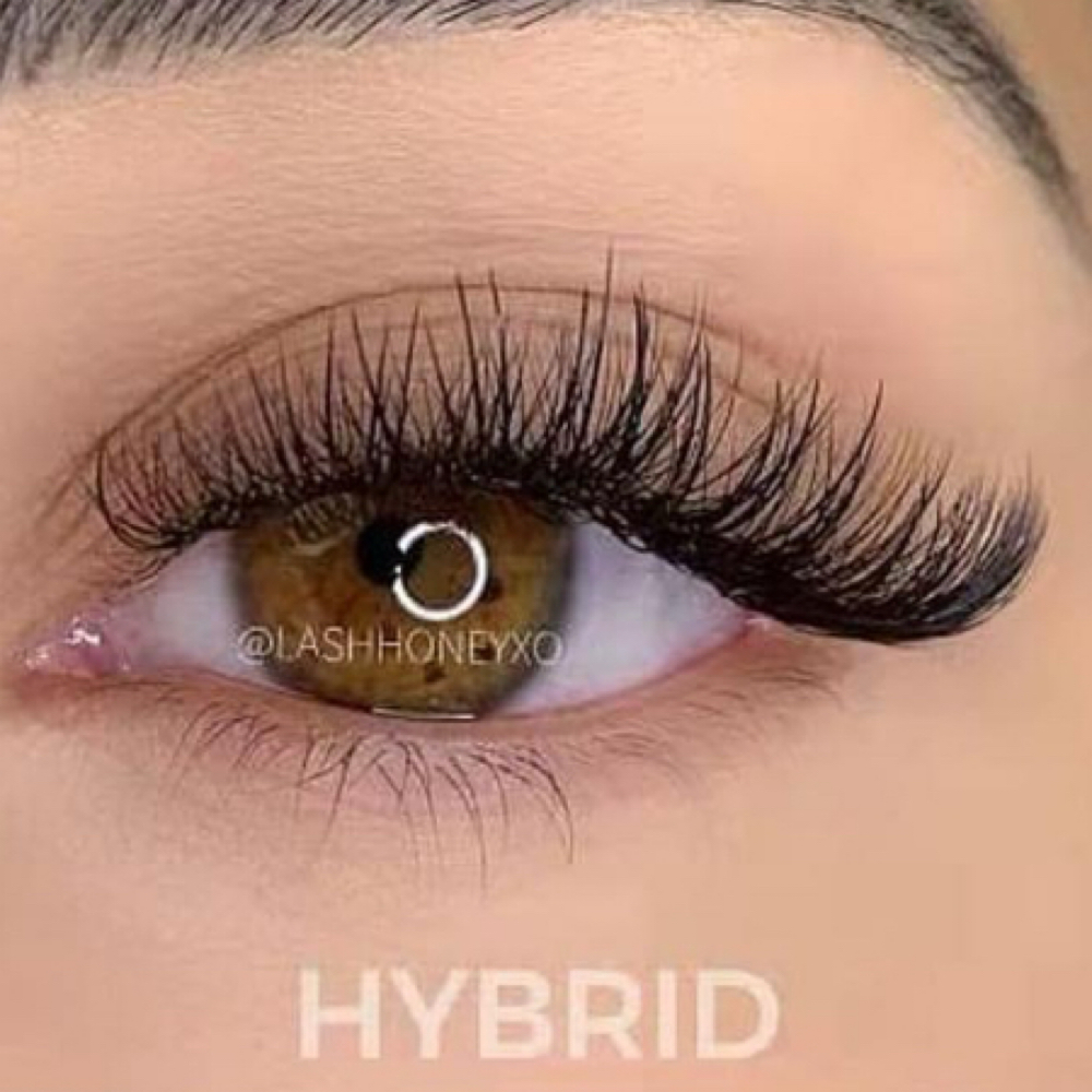 Hybrid Lash 3 Weeks Touch Up at NAIL CARE OF PLAINFIELD in Plainfield, IL