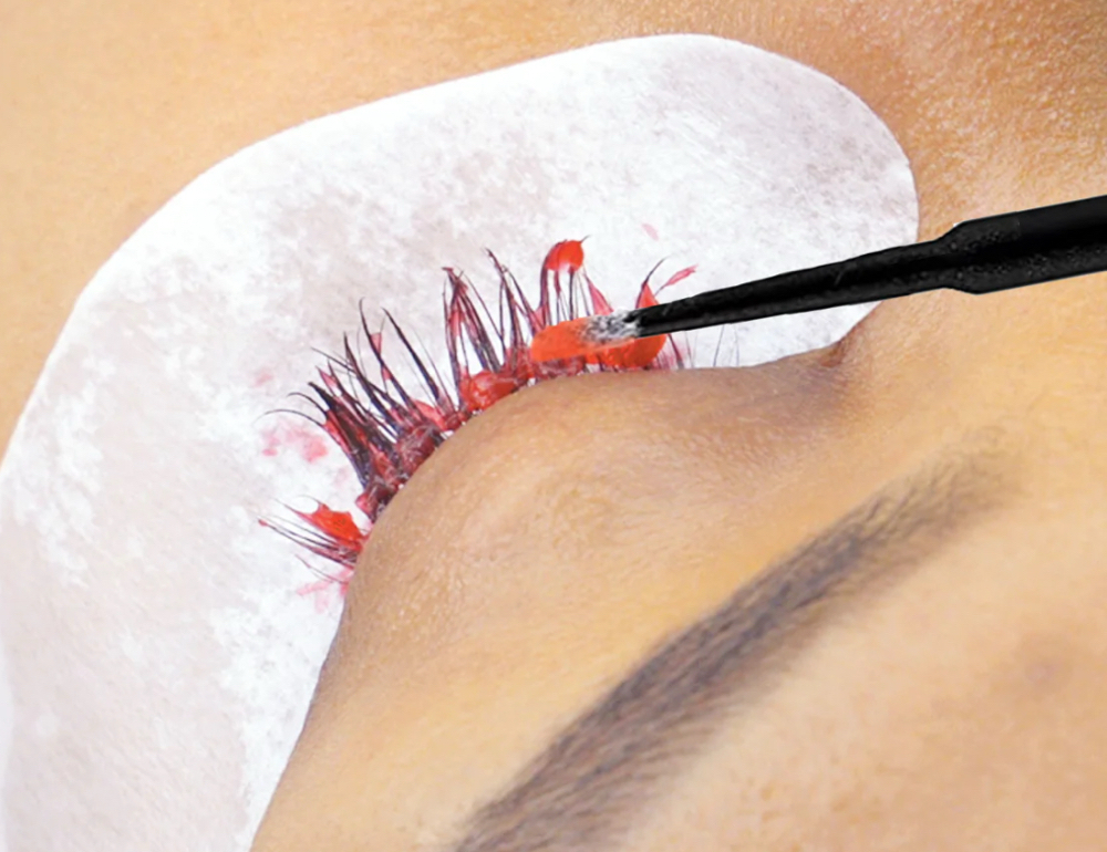 Lash Removal