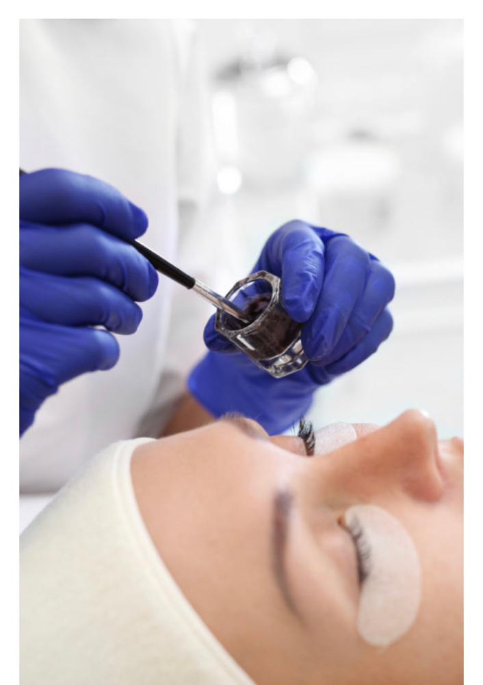 Eye Brow Tinting