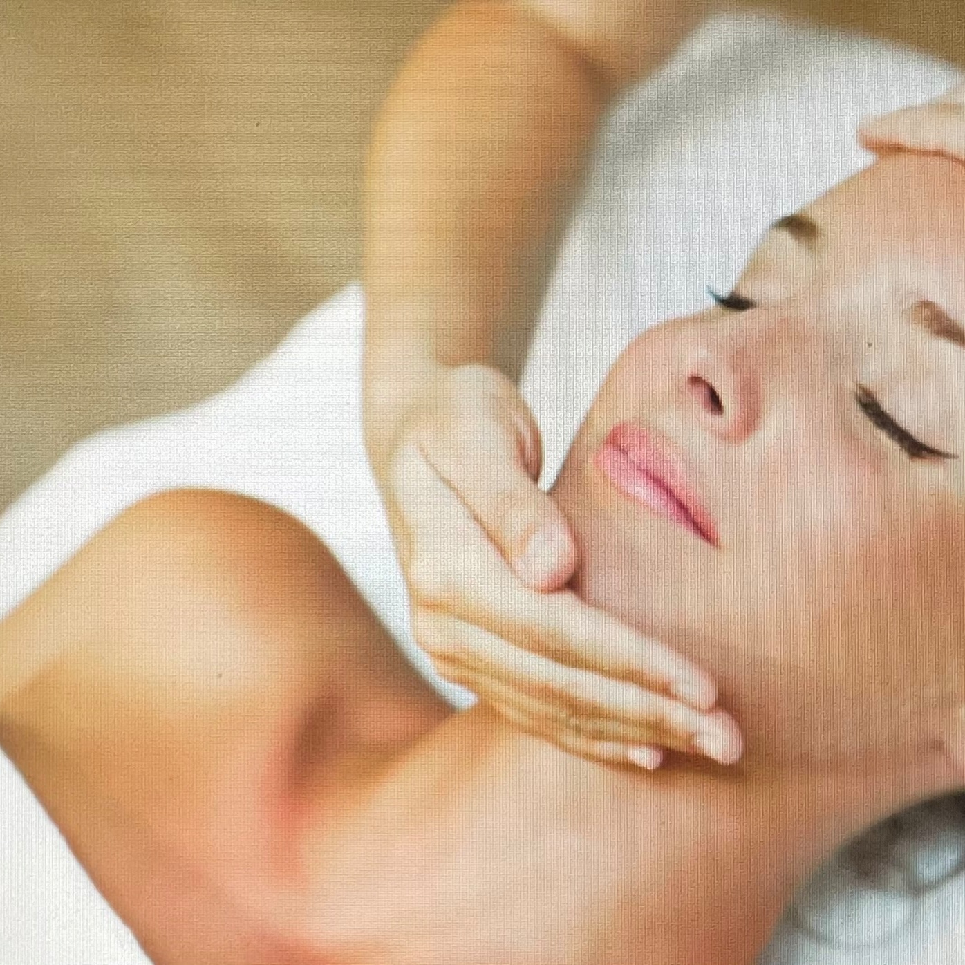 European Facial Lift Massage