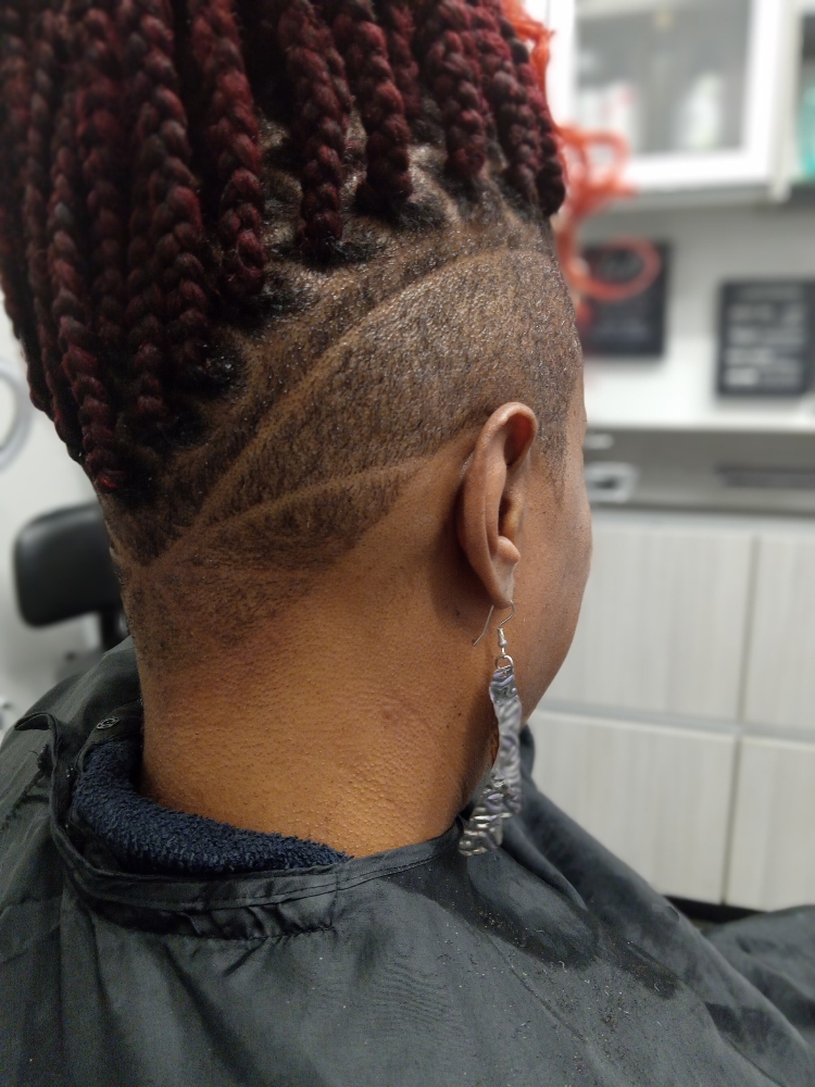 Clipper Cuts at Mirror Emajez in Amherst, NY