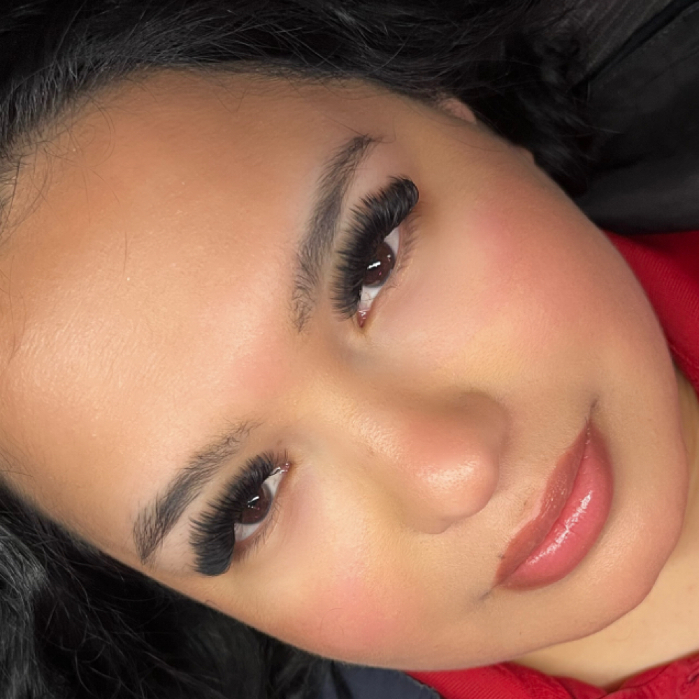Bold Babe Set at MADLASHESXMARIA in Lyford, TX