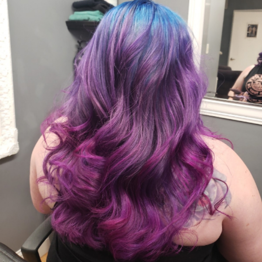 Creative Color at Wicked Curls By Allison in Fairfield, OH