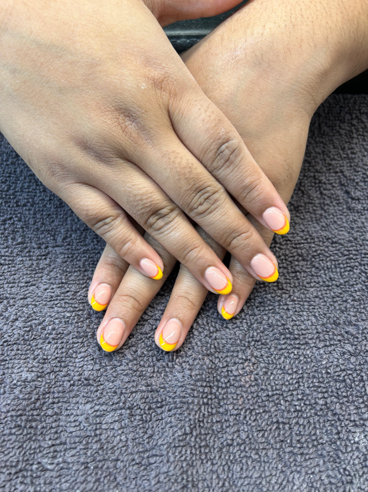 Short-Med Hard Gel Nails: Full-Set