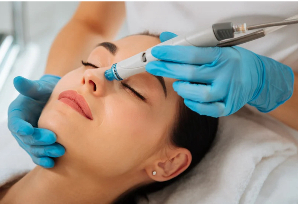 Hydra Dermabrasion Glow