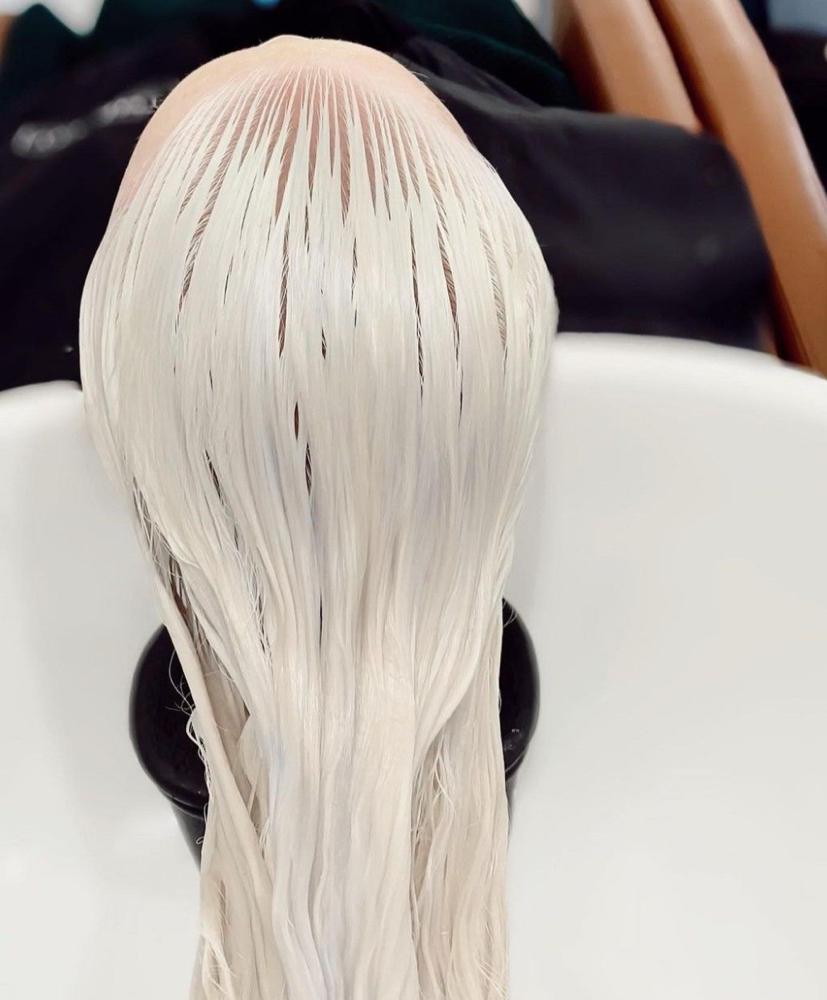 Full Head Of Lightener at Kt Styles It in Bristol, TN
