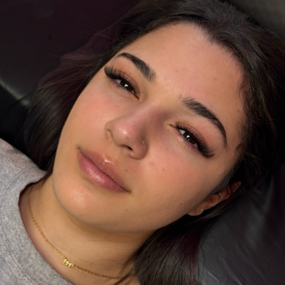 YY Lash Fill at The Beauty HQ in Valencia, CA