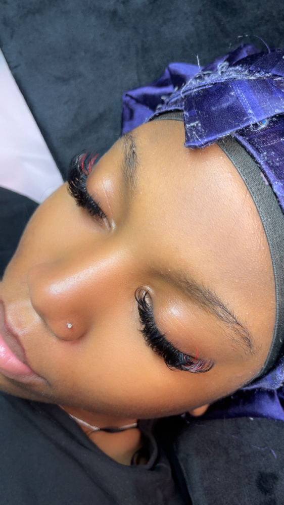Lash Extentions ($30 Deposit)