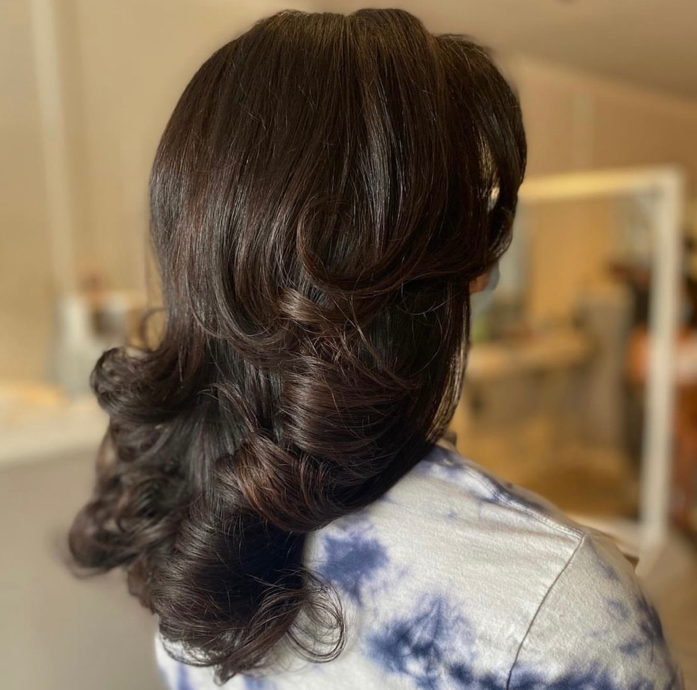 Signature Blowout