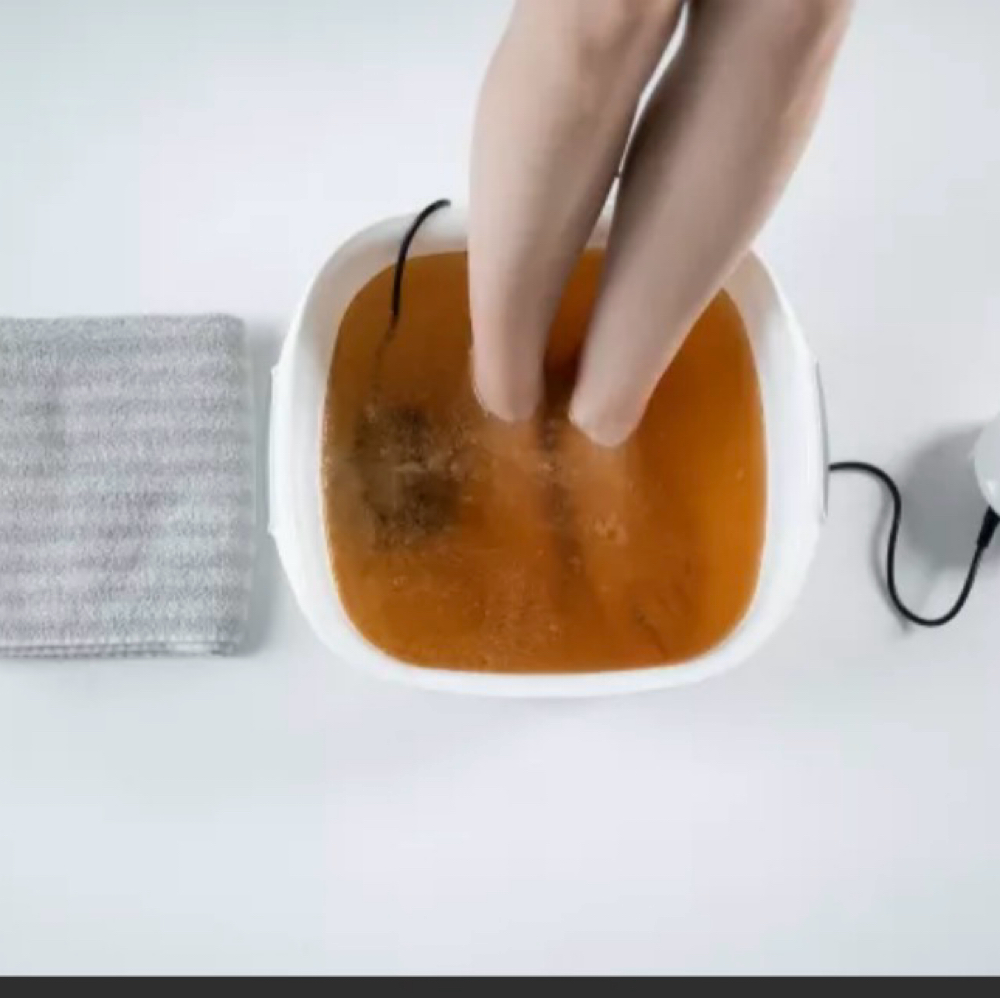 Foot Detox at The Bubble                                     Aesthetics and Spa in Soddy Daisy, TN