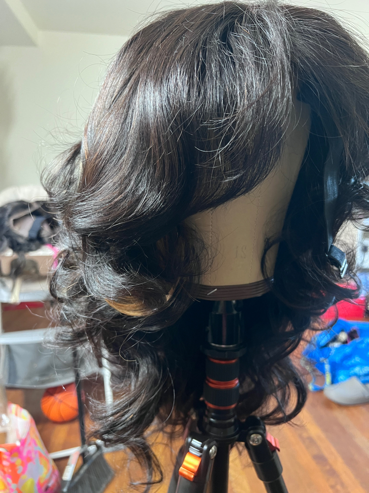 Custom wig construction