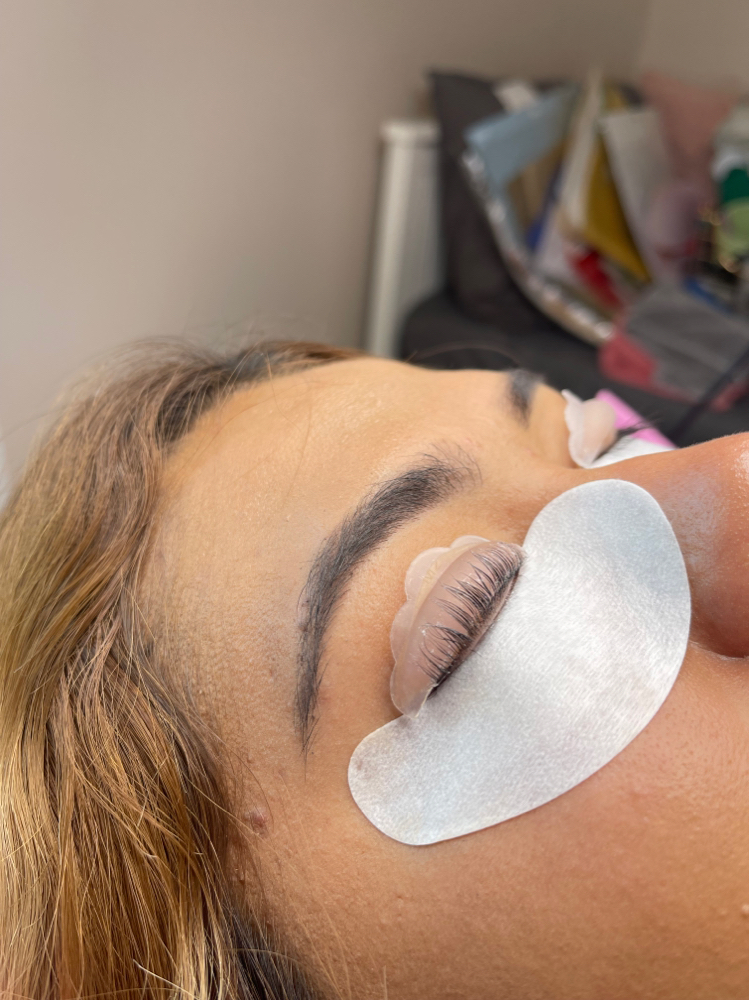 LASH LIFT WITH TINT