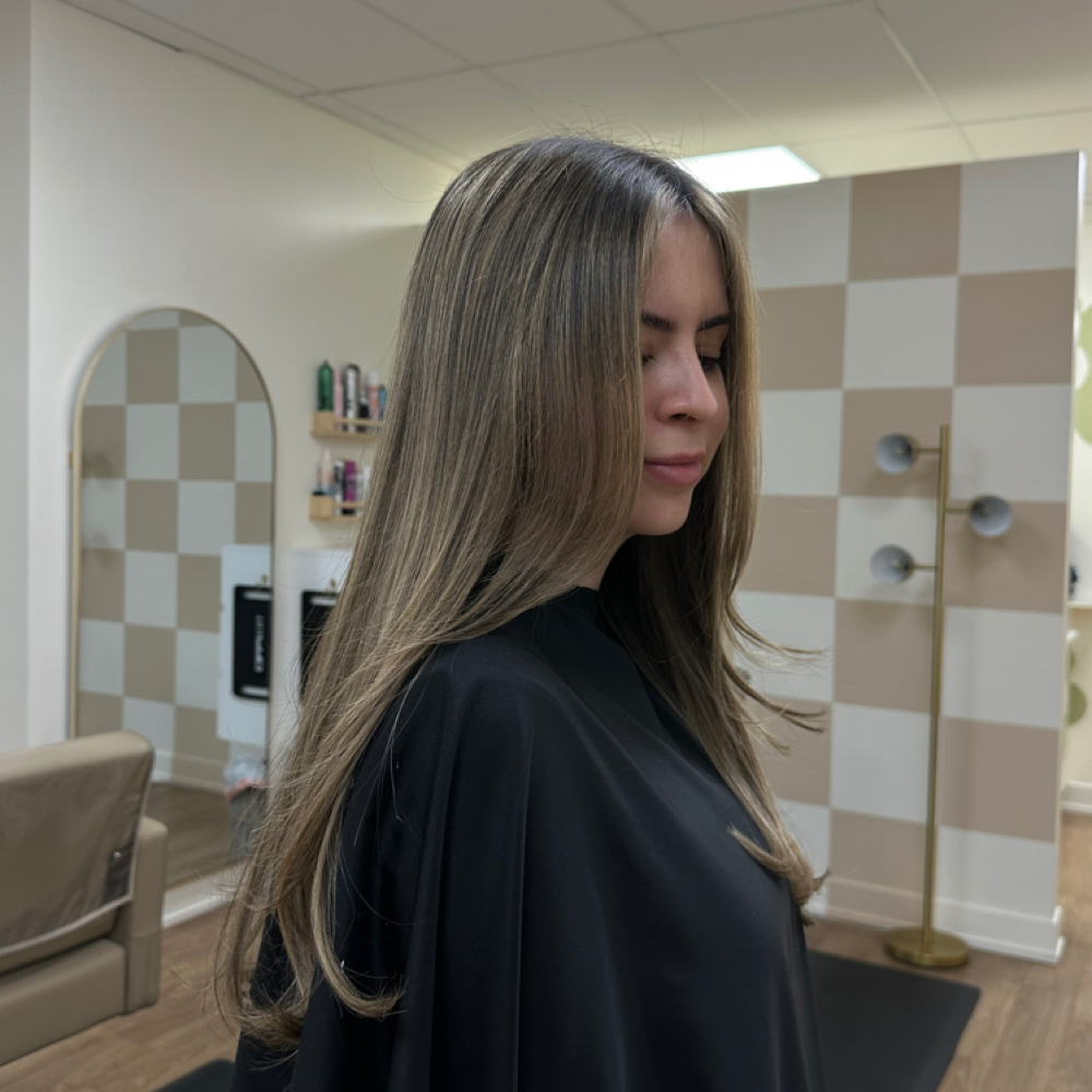 Full Blonding at Beauty X Sammy in Plainfield, IL