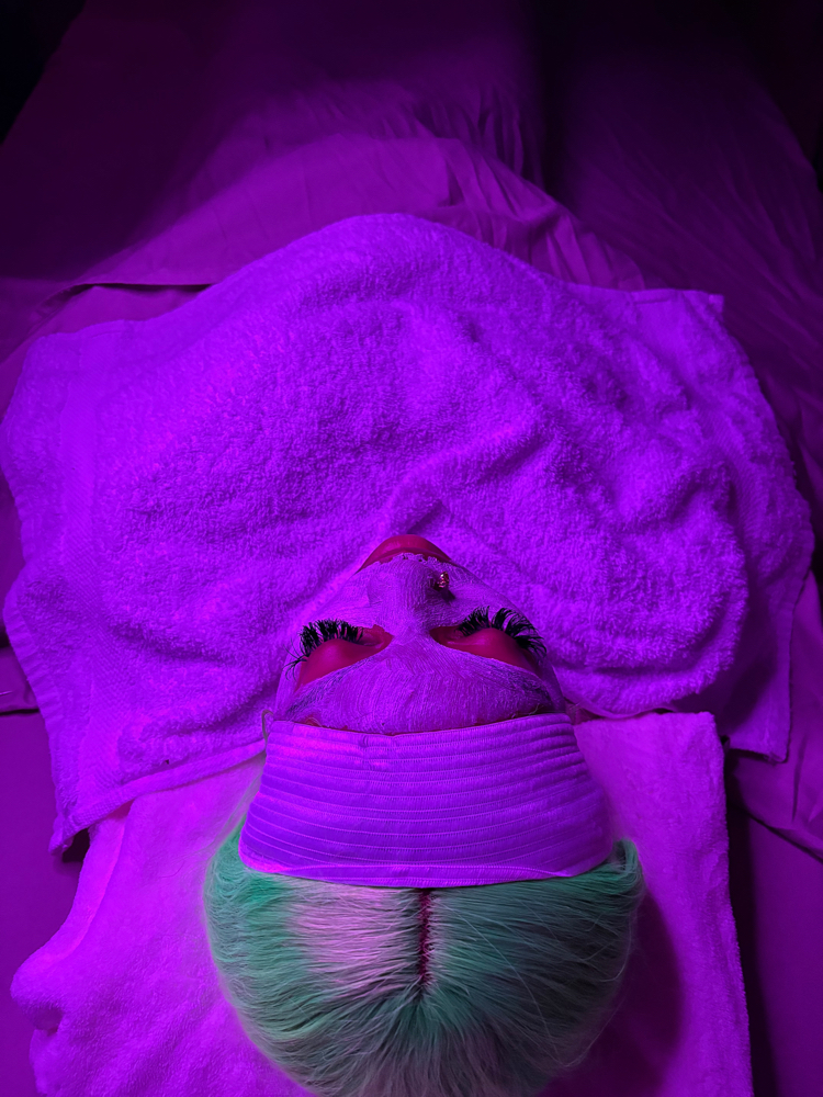 Acne H&S And Back Facial