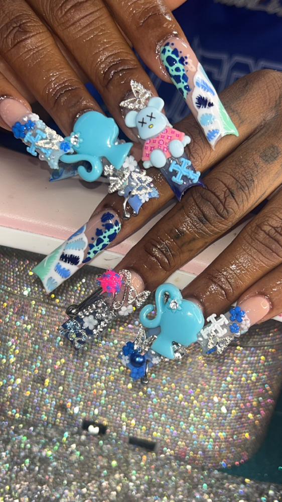 Charms,3D&More 6 Fingers