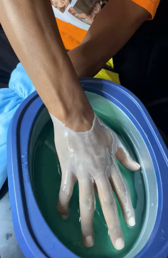 Manicure With Hydration Hand Mask